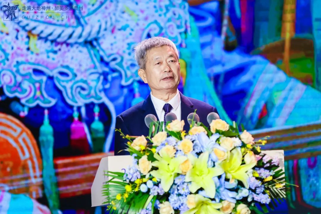 蔡友平蔡友平强调,中国传统白酒绝对不是一个急功近利的行业,董酒