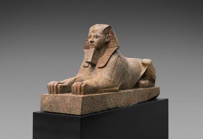 约公元前1479-1458的人面狮身雕像