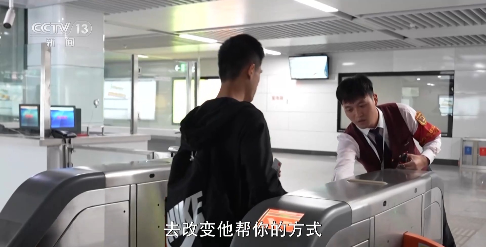 世乒赛爆冷，首位世界冠军输球，30日赛程公布港澳狭路相逢