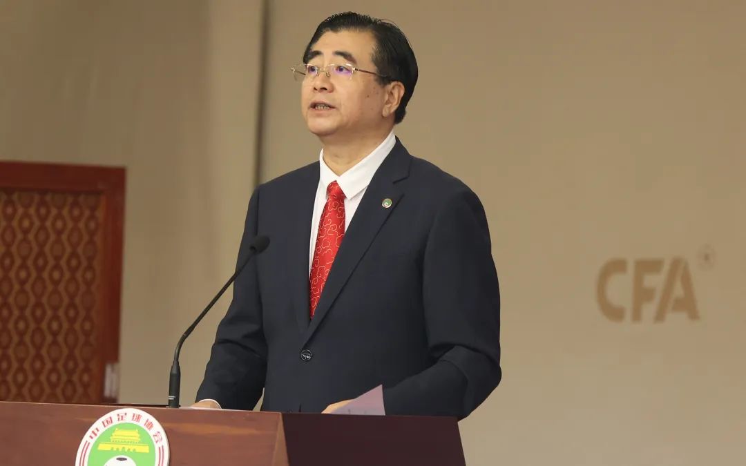 10月16日,宋凯在足代会上发言.图/新华社