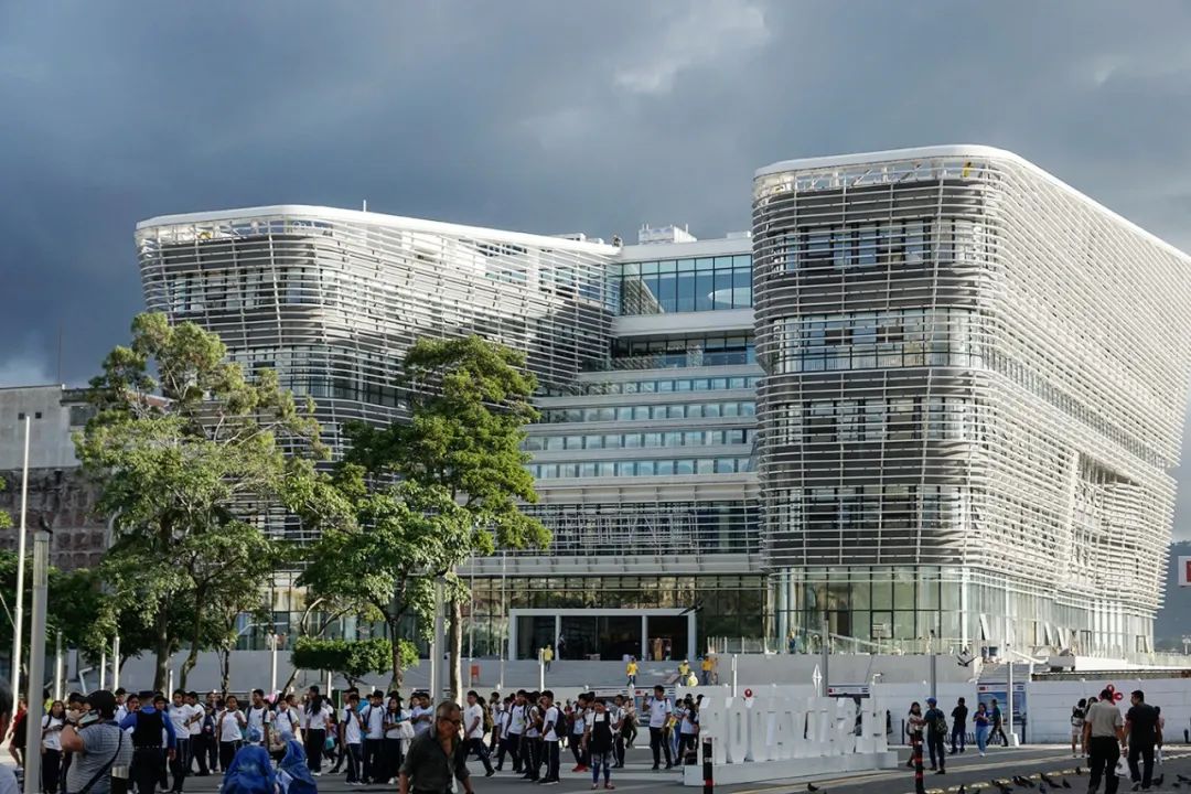 路"成果:中国援建萨尔瓦多国家图书馆项目在老挝的中老友好农冰村小学