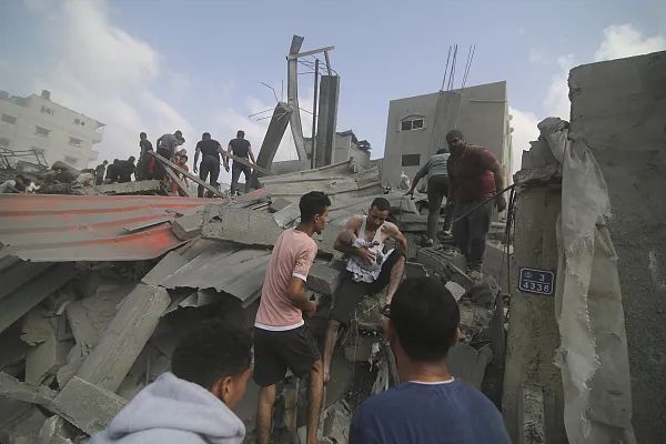 "他们正在应付致命的死亡浪潮"|以色列_新浪财经_新浪网