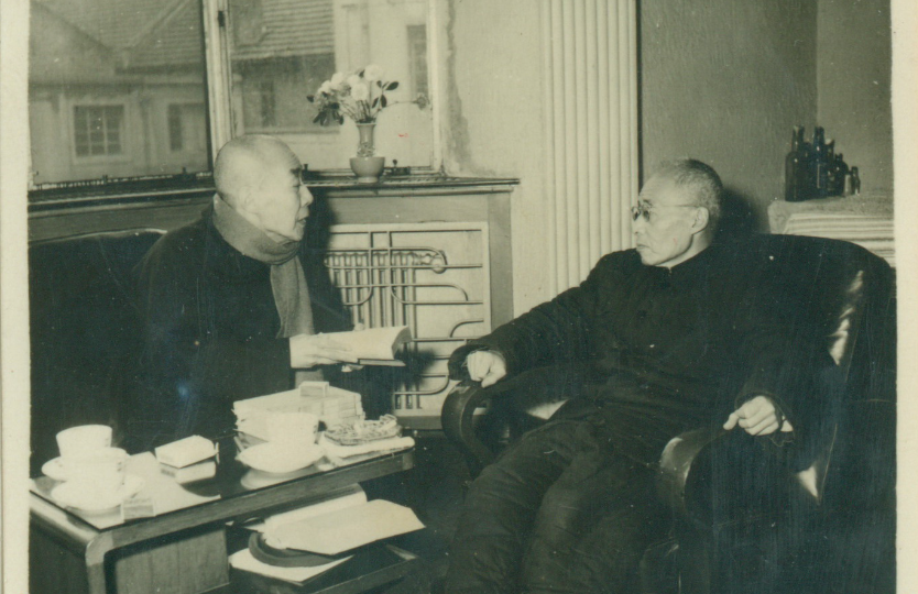 吕思勉(左)与孟宪承.