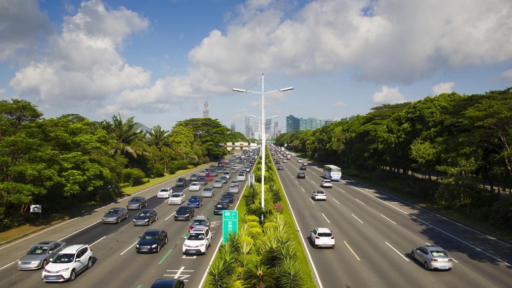 交通运输部:2024年春节除夕至初八小客车免通行费