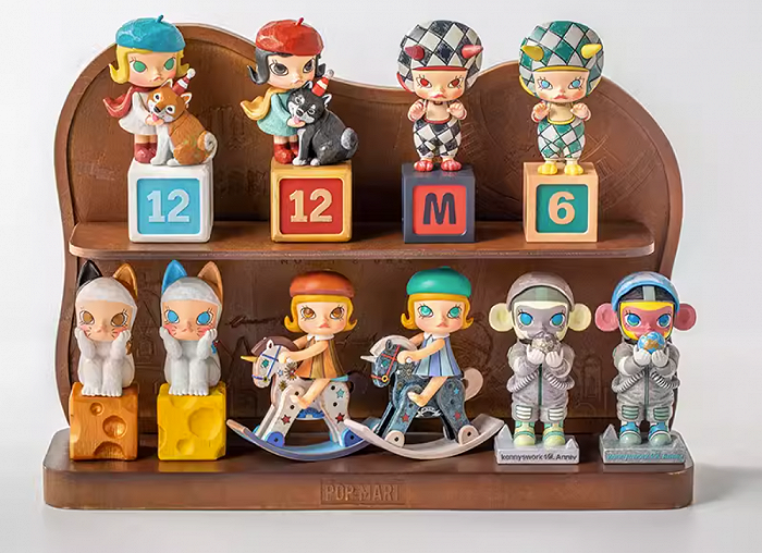 泡泡玛特 molly周年雕塑经典回归系列