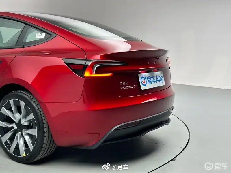 特斯拉model3焕新版国内开启交付售2599万元起