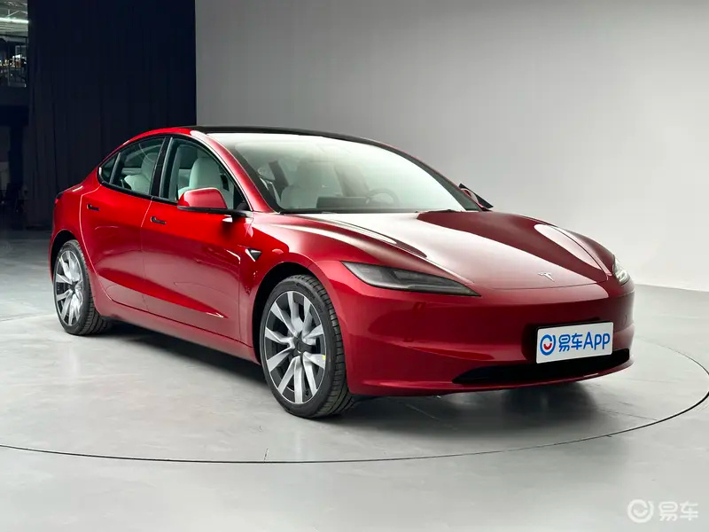 易车讯10月26日,新款特斯拉model 3(配置|询价)焕新版国内正式开启