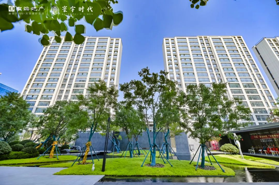 沉浸式体验青岛这个学府小区的交付过程,现场就能办房产证,还有多重