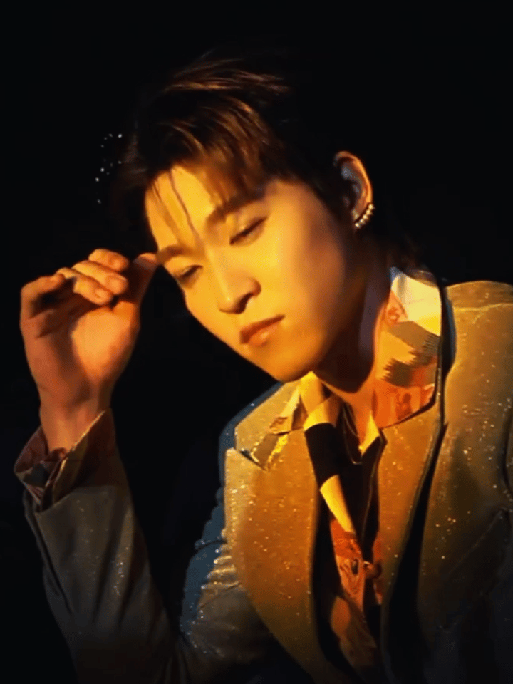 赞多santa 巡演场的妆造我可以反复舔屏#赞多跳舞battle秒变圈粉现场