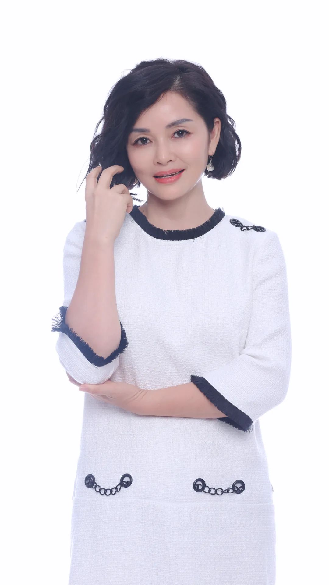 甘琼:《跟着冠军去巴黎》总策划,电视湘军代表人物之一