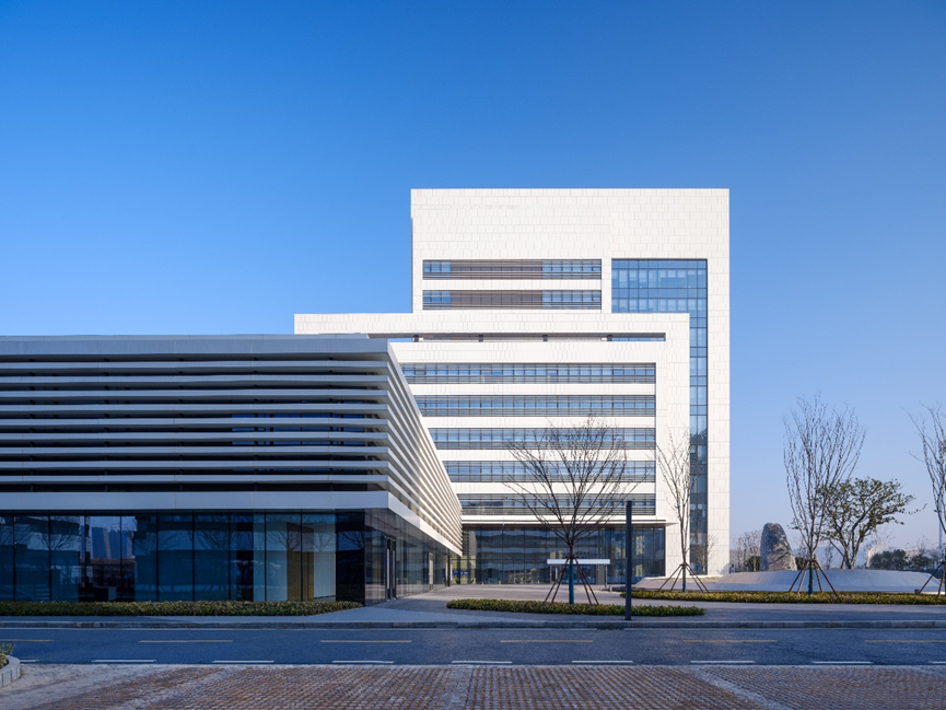 药明康德武汉园区一角