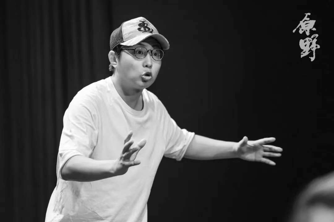 闫锐导演排练照