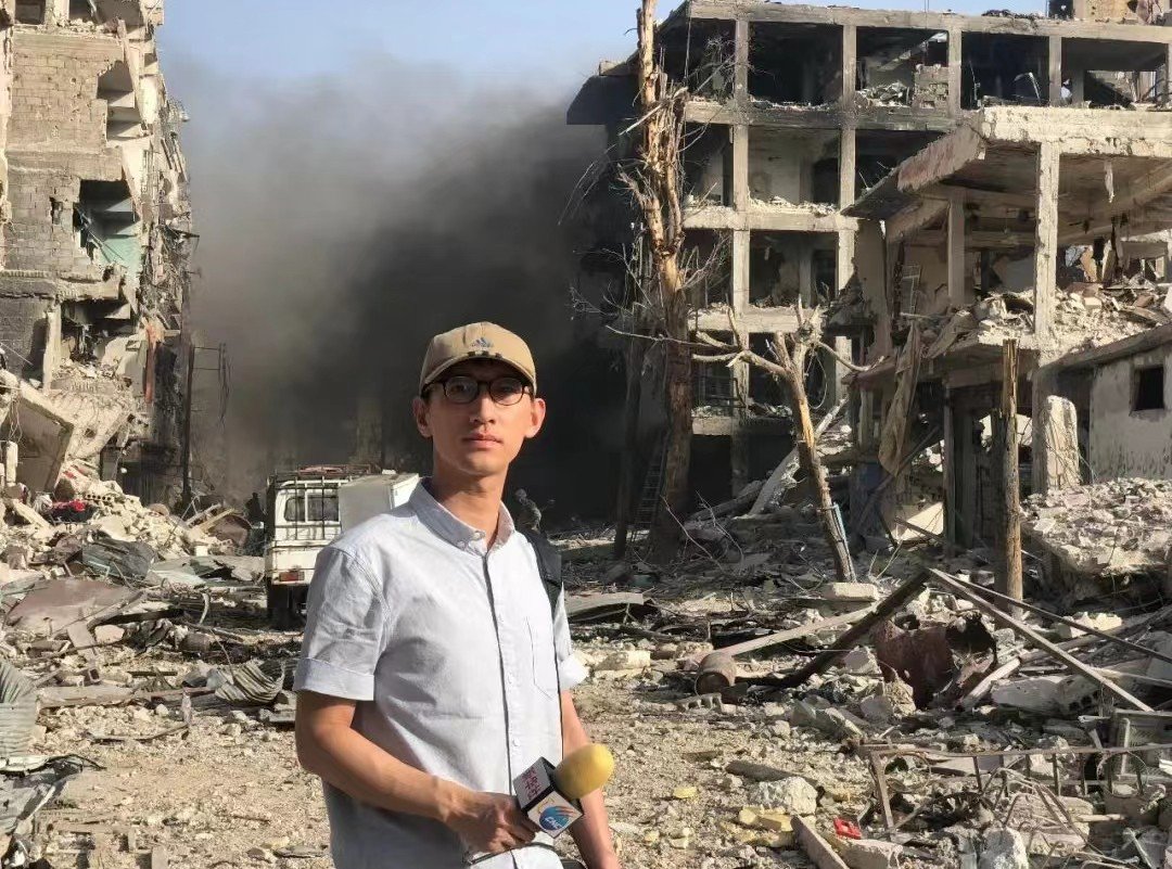 巴以冲突10300人遇难,27名战地记者,记录硝烟者同样需要被铭记|巴以冲突|战地记者|硝烟_新浪新闻