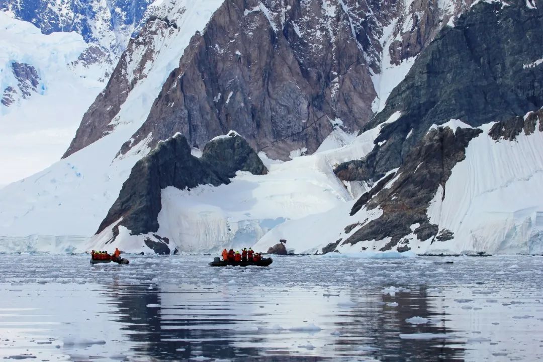 花十几万去南极旅游，是花钱买罪受？