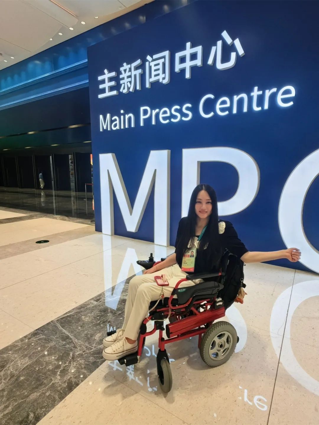 点点滴滴返回了武汉结束了在本届亚残运会上所有工作董明全国道德模范