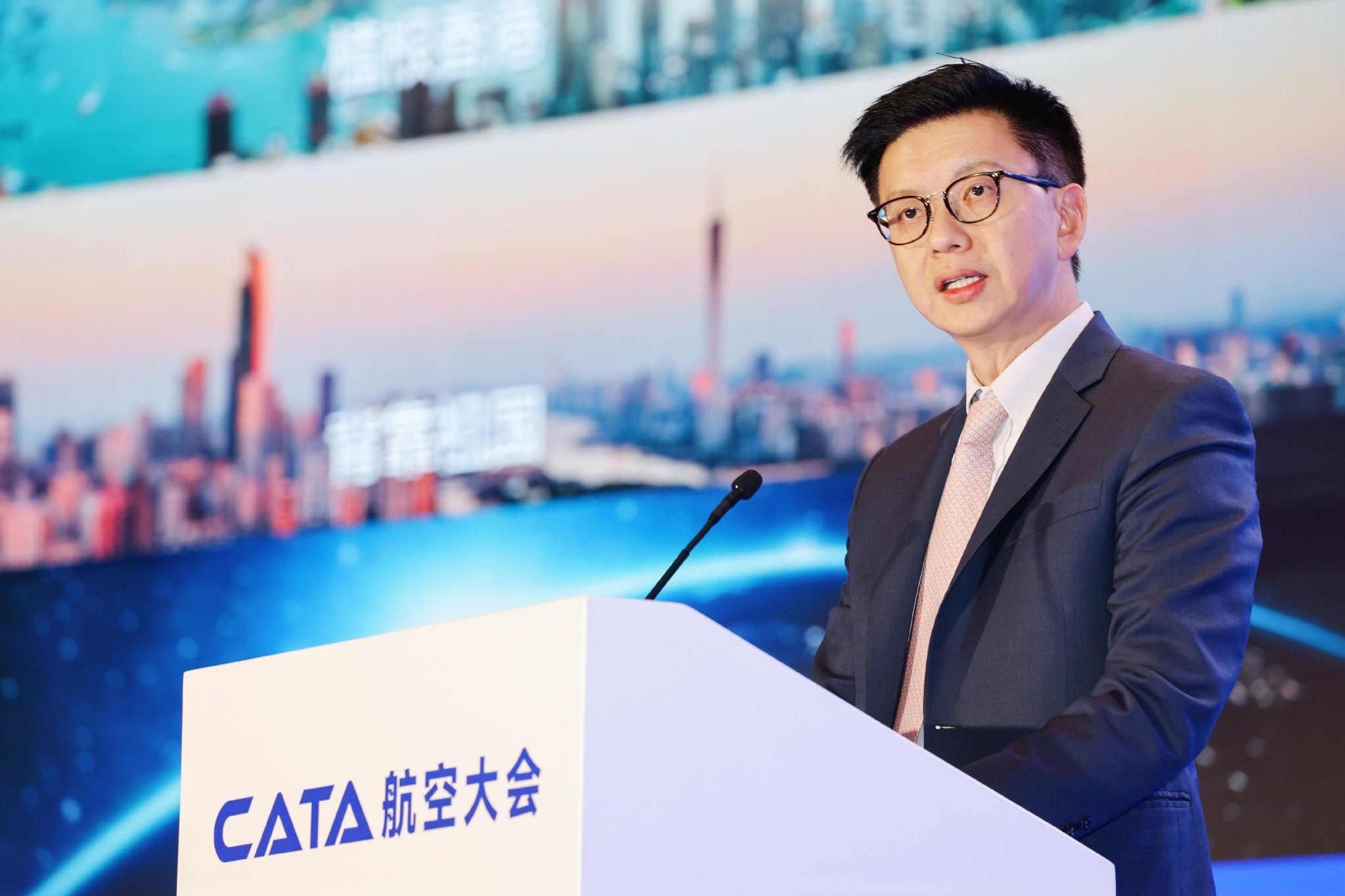 国泰集团行政总裁林绍波:年底恢复疫前七成客运运力|香港特别行政区|疫情|中国民航|国泰航空|香港_新浪新闻