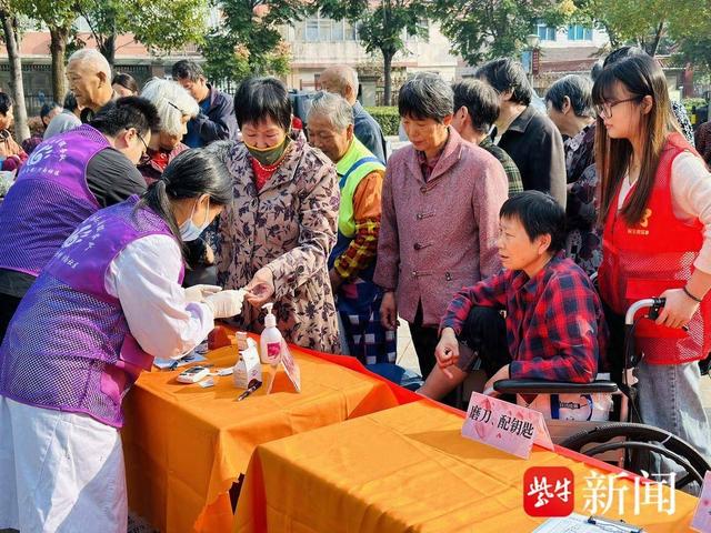 夕阳更红：全国志愿服务蔚然成风