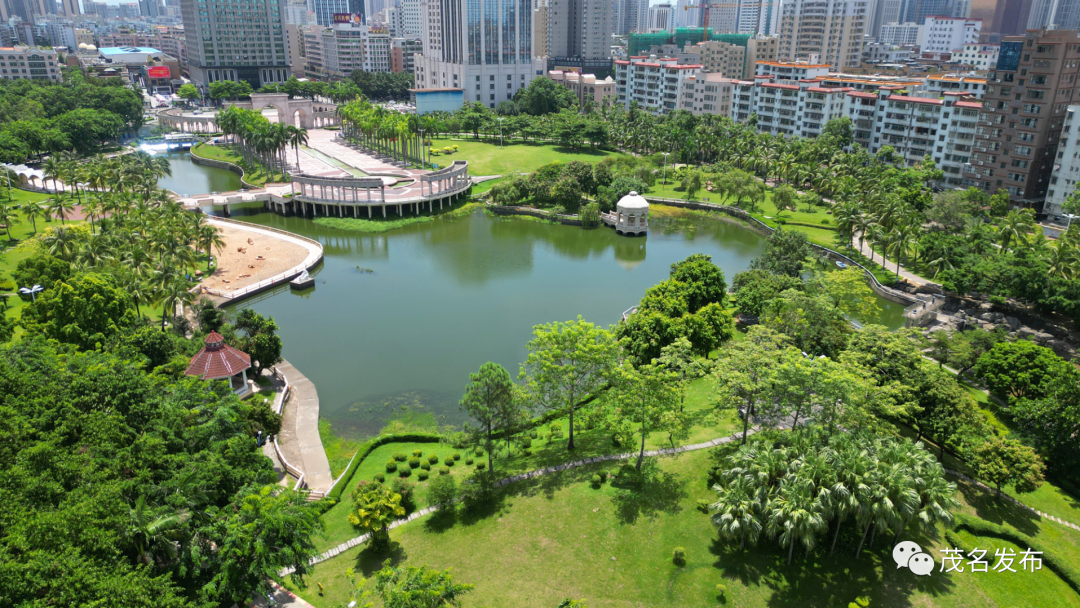茂名市中心城区人民广场.茂名日报社全媒体记者 黄信涛&nbsp;摄