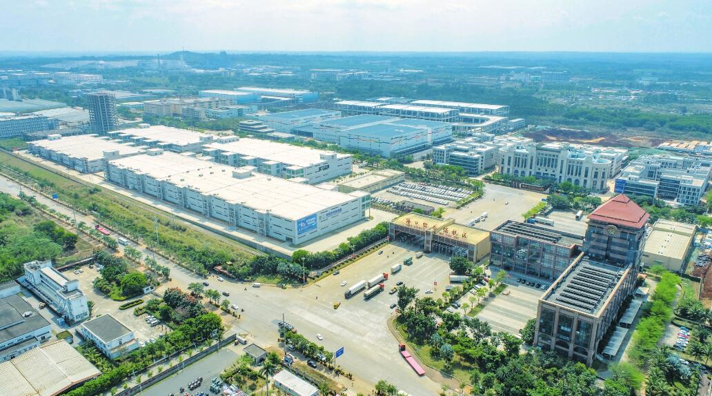 海口综合保税区.记者 孙士杰 摄