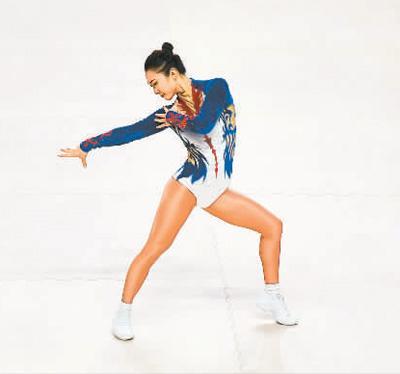 冯蕾在健美操大学组女子单人操决赛中.新华社记者 侯昭康摄