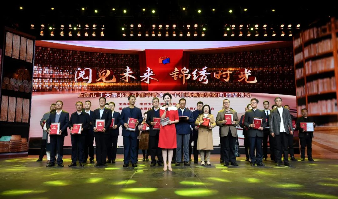 作家收入排行_图2013年收入最高的10大作家_2_瑞风M2论坛_爱卡汽车(2)