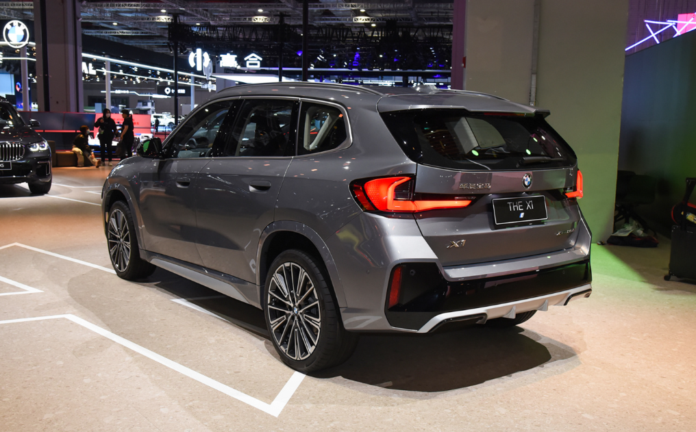 虽然定位为紧凑型suv,但是全新一代宝马x1的轴距与宝马x3仅差了62