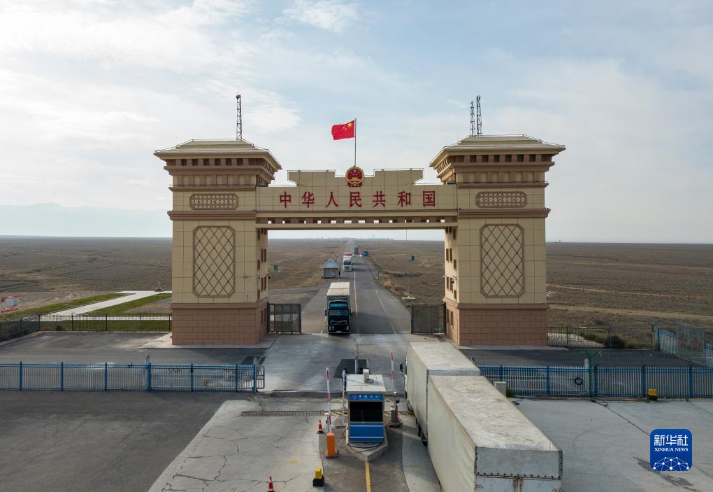 四季看新疆之走进口岸看新疆丨都拉塔口岸见闻|新疆|都拉塔|口岸_新浪