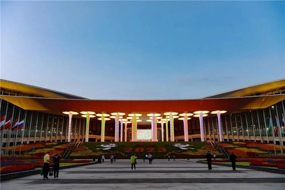 11月5日拍摄的上海国家会展中心.