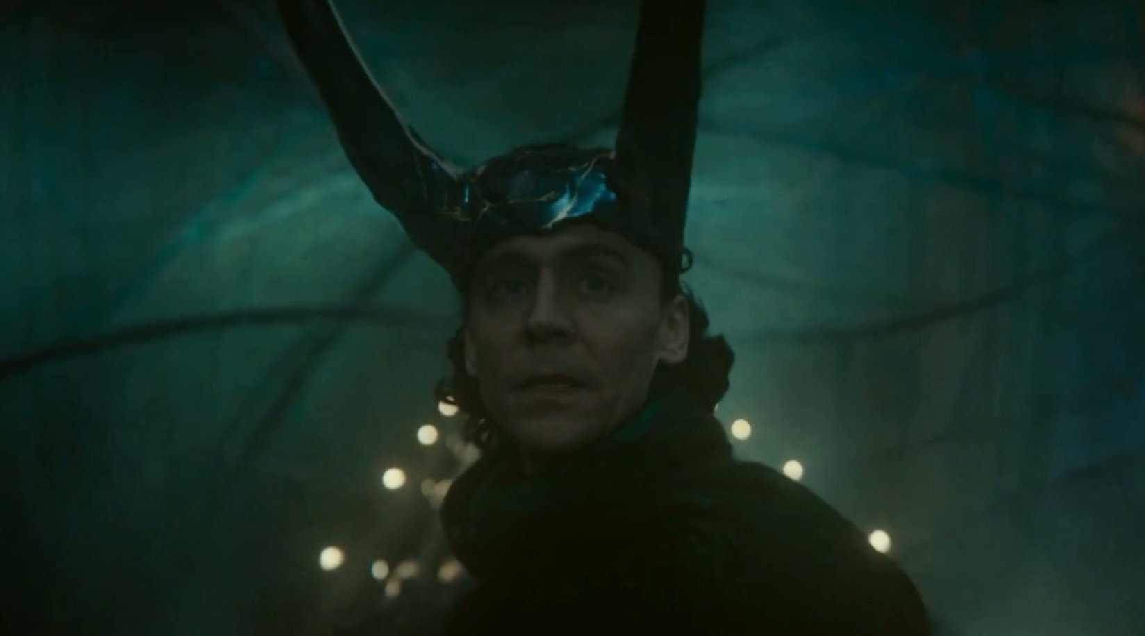 TomHiddleston 抖森 美剧《洛基第二季 》6-6（中字）|汤姆·希德勒斯顿|希尔薇|尽头|王座|宇宙_新浪新闻