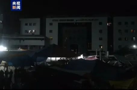 八九十岁，满堂儿孙，却无一人知冷知热