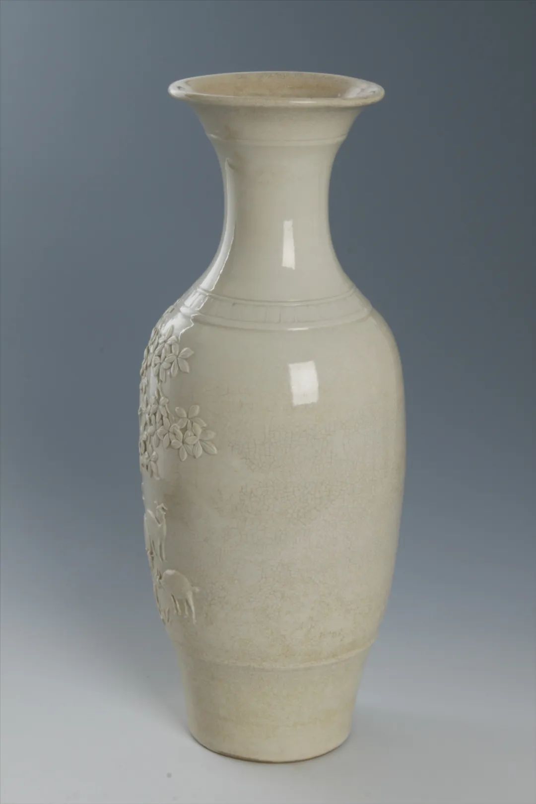 海外回流漳州窑珍品上海展出,看中国瓷器外销盛况|瓷器_新浪财经_新浪