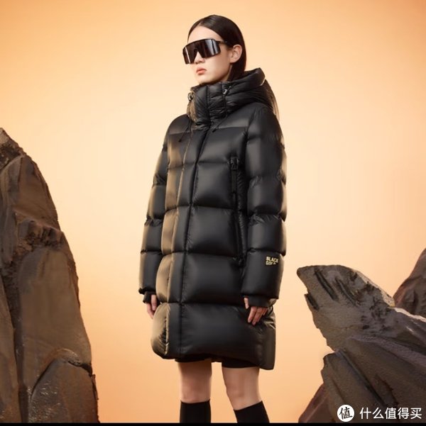 冬日必备，高梵黑金鹅绒服先锋 2.0 六格中长款羽绒服让你温暖时尚并存|羽绒服|穿搭_新浪新闻