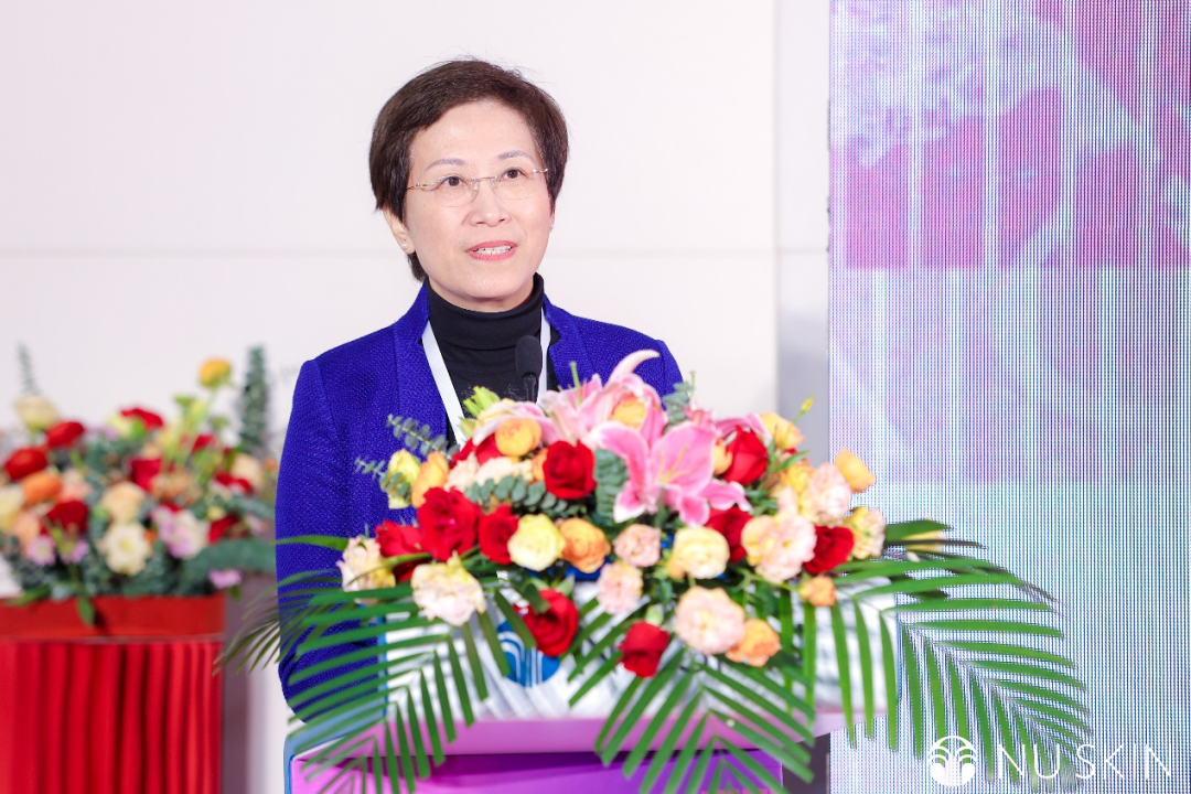 中国香料香精化妆品工业协会理事长颜江瑛