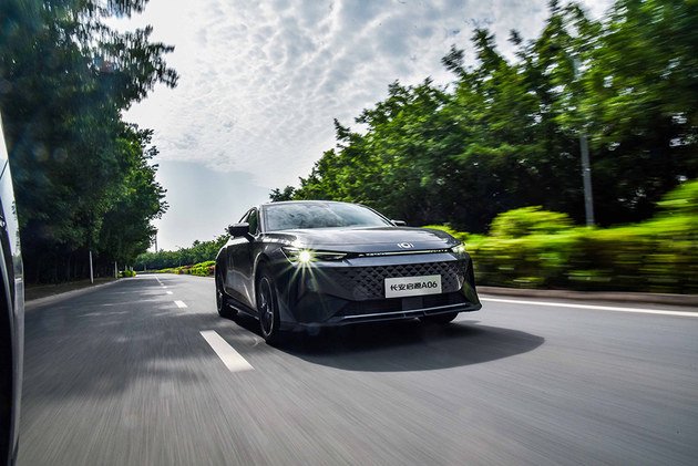 以插电混动再次燃起运动心 试驾长安启源a06-新浪汽车