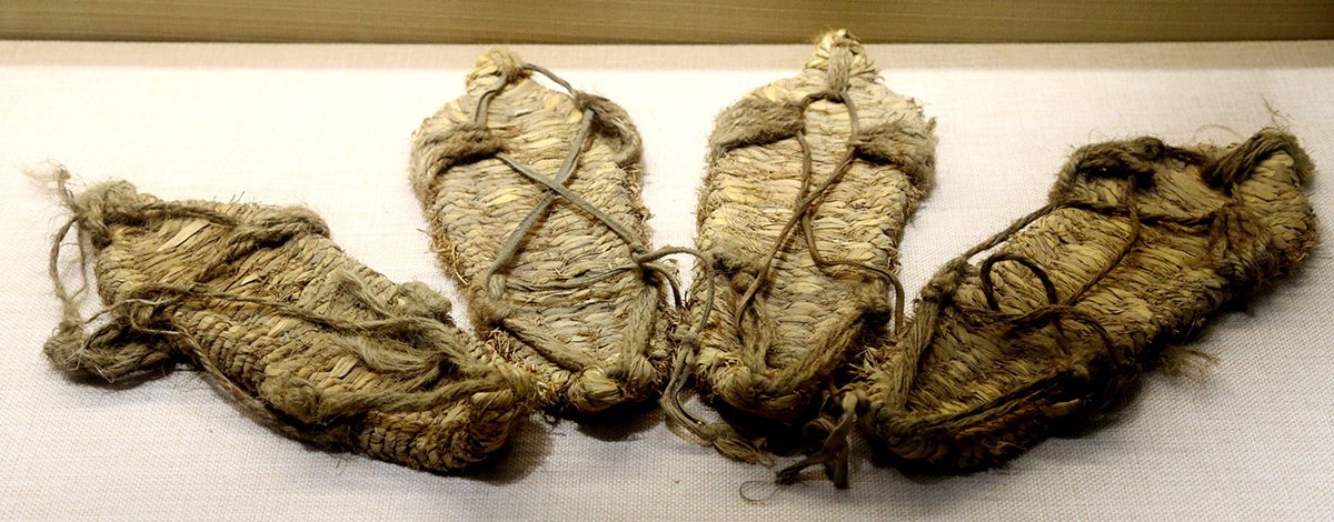 红军穿过的草鞋