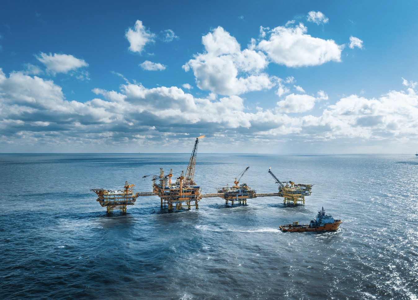 我国渤海首个千亿方大气田Ⅰ期项目投产 中国海油 图