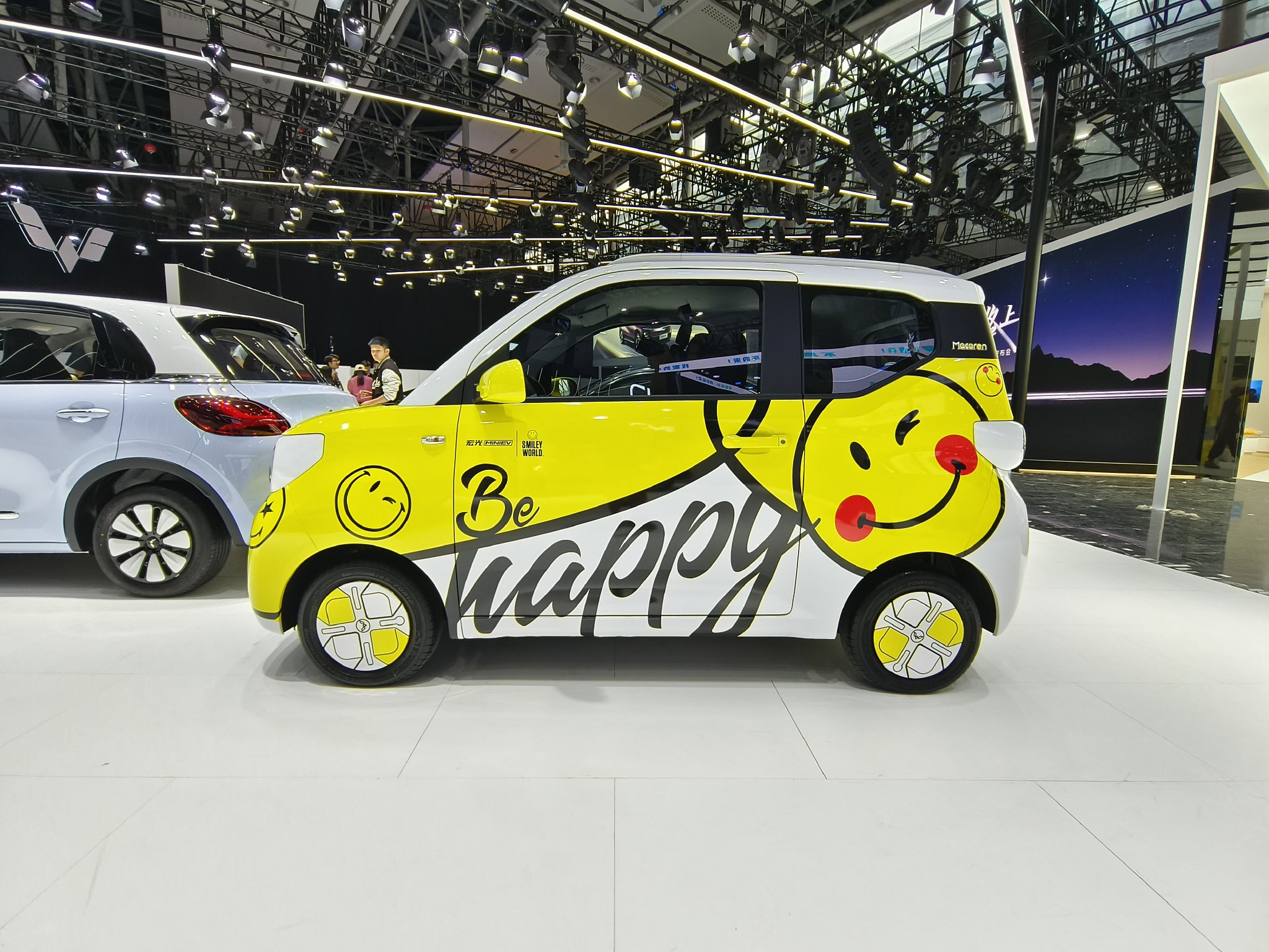 2023广州车展探馆五菱宏光miniev第三代马卡龙