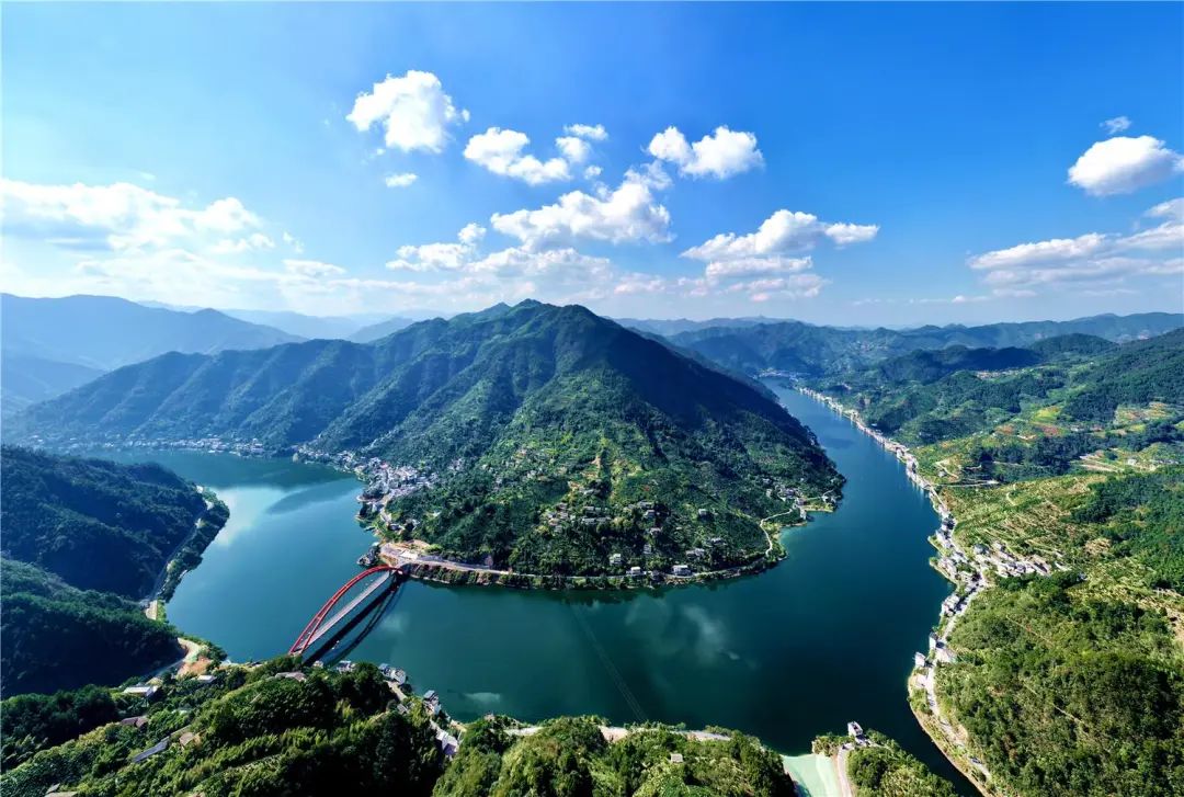 新安江皖浙联接地歙县街口段