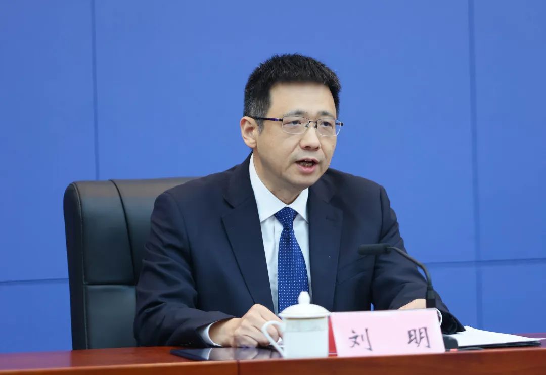 刘明介绍有关情况&nbsp;李聪冲 摄