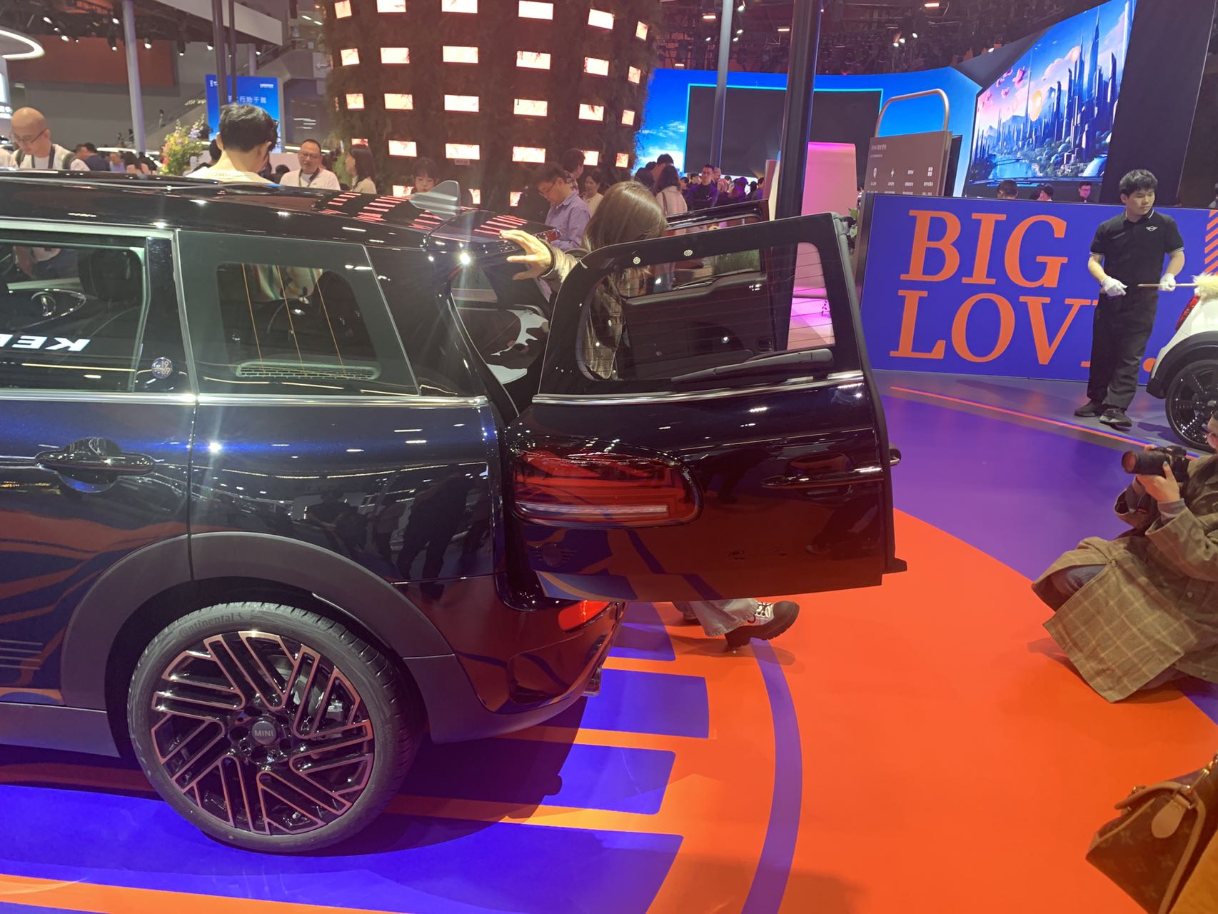 2023广州车展miniclubman最后的绅士纪念版上市售3361万元