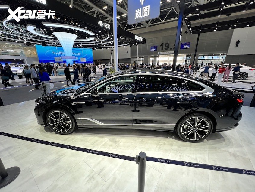 69万元起 岚图追光phev开启预售-新浪汽车