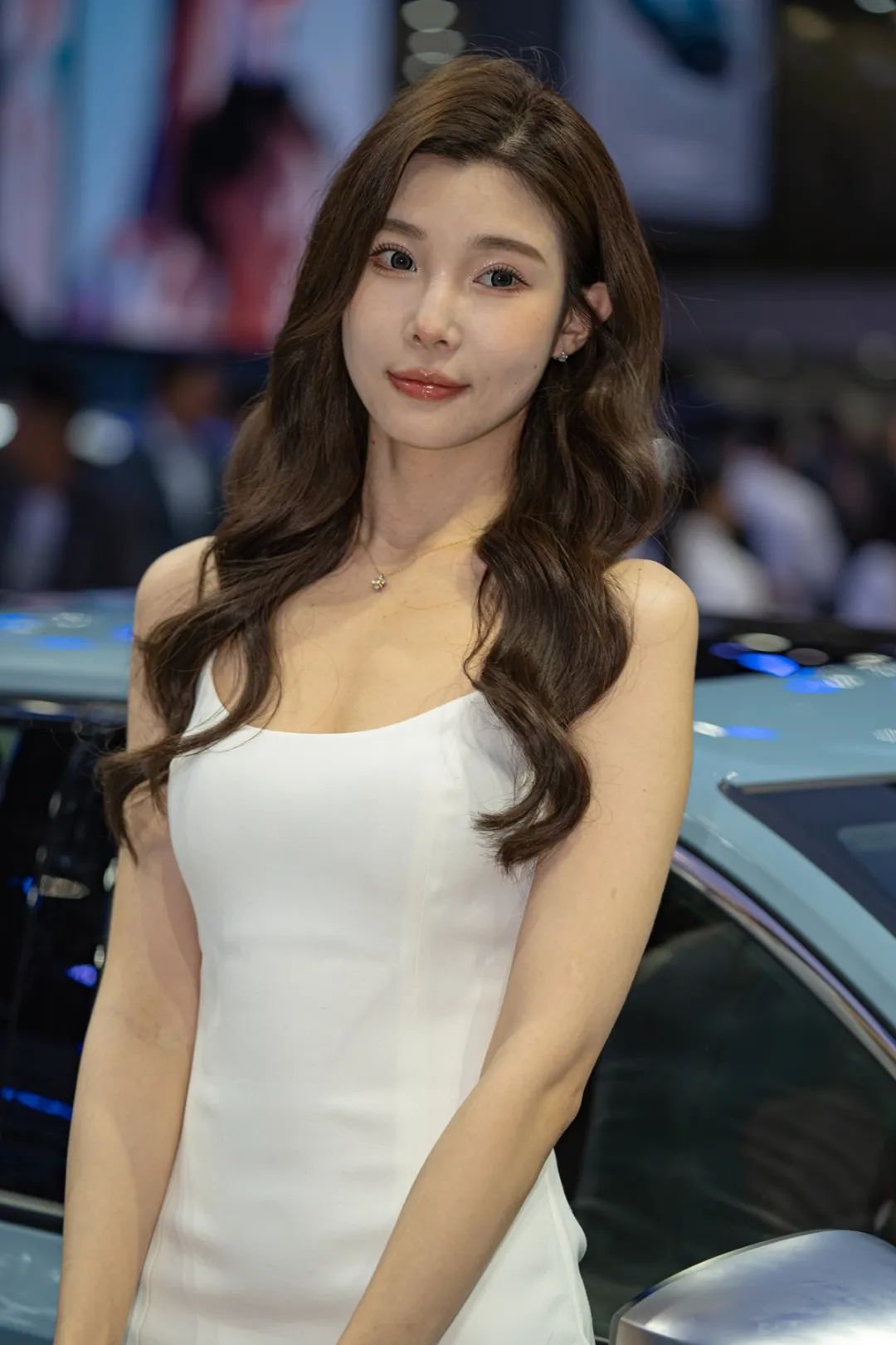 2023广州车展模特高清图-新浪汽车