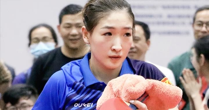 刘诗雯大获全胜!3-0横扫对手,再次征战赛场,与全国冠军联手|刘诗雯|乒乓球公开赛|国乒_新浪新闻