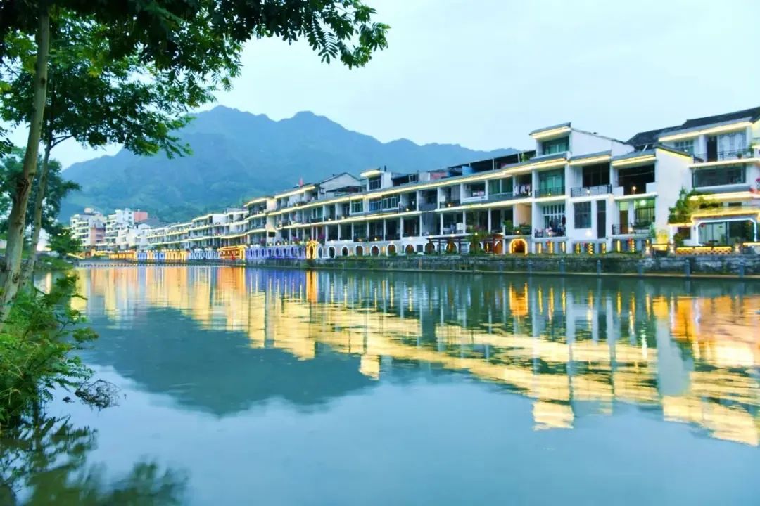 流淌的莒溪大溪深藏苍南山水深处莒溪在苍南最西端,有个小镇因溪而名