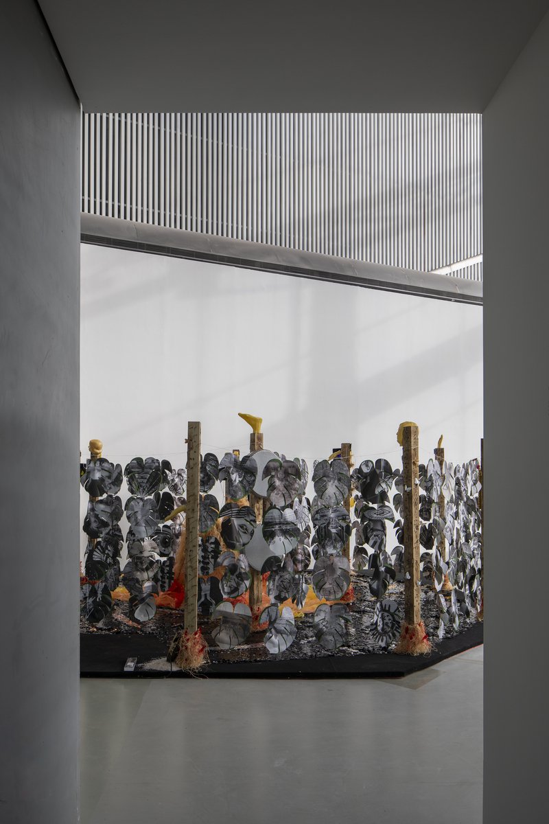 托蒂 《貘穿越终点又回到起点》 2023年 综合材料装置 整体约530×480 cm 艺术家惠允 图片来源：上海当代艺术博物馆PSA