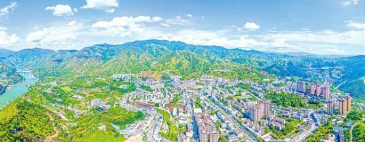 腾飞的盐边——盐边县城全貌.