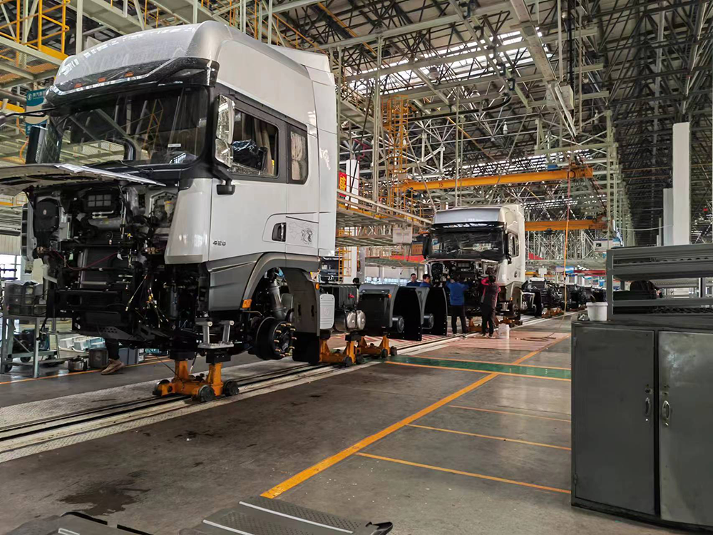 陕汽新疆公司总装车间