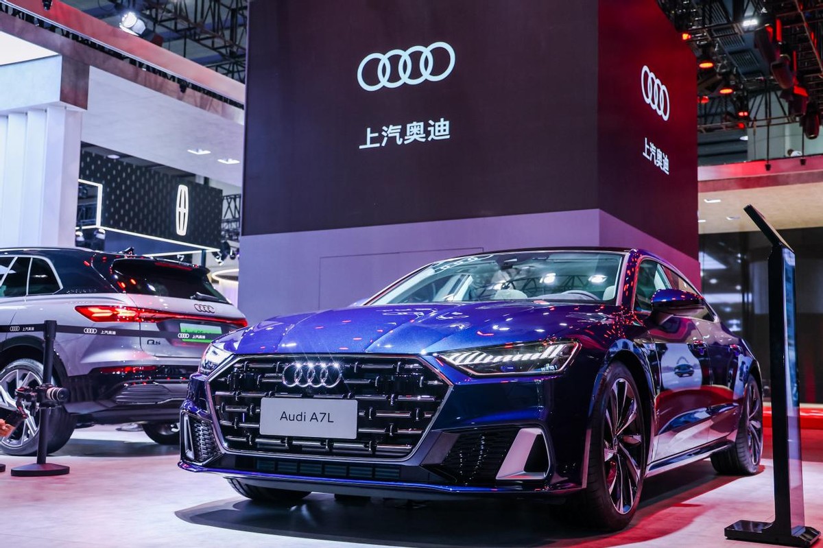 前几天去了趟广州车展顺便给自己物色一辆新车