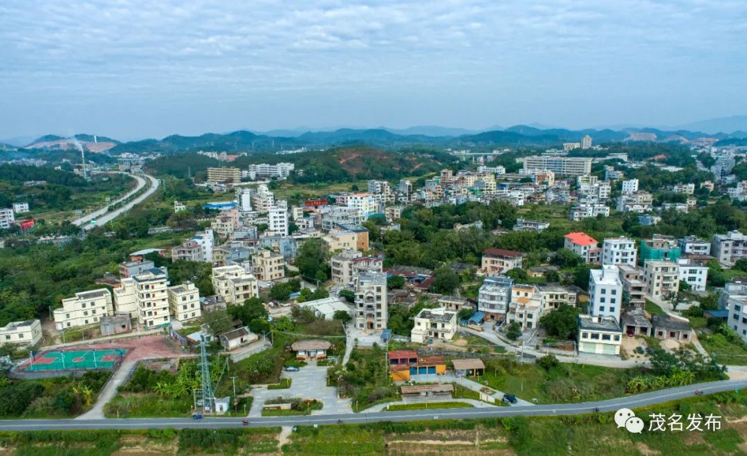 看!信宜外立面改造,"扮靓"美丽乡村!|信宜_新浪财经_新浪网