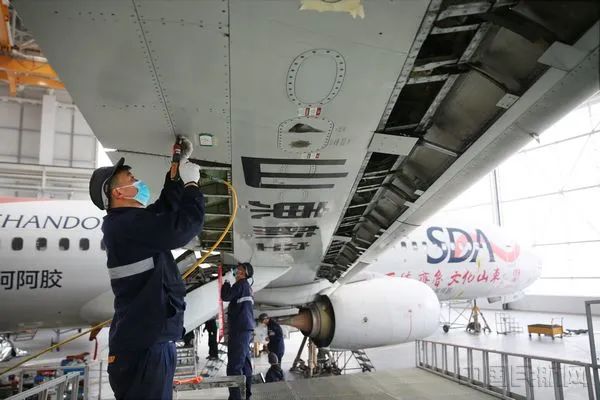 首架飞机进场开工 山东太古新厂区正式投入运营|山东省_新浪财经_新浪